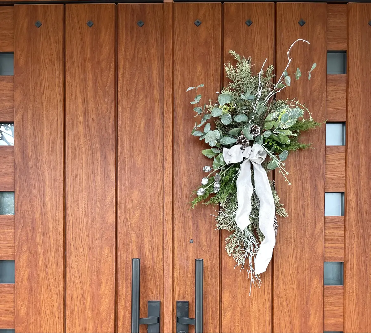 今年のクリスマスは手作りスワッグで。の画像_4