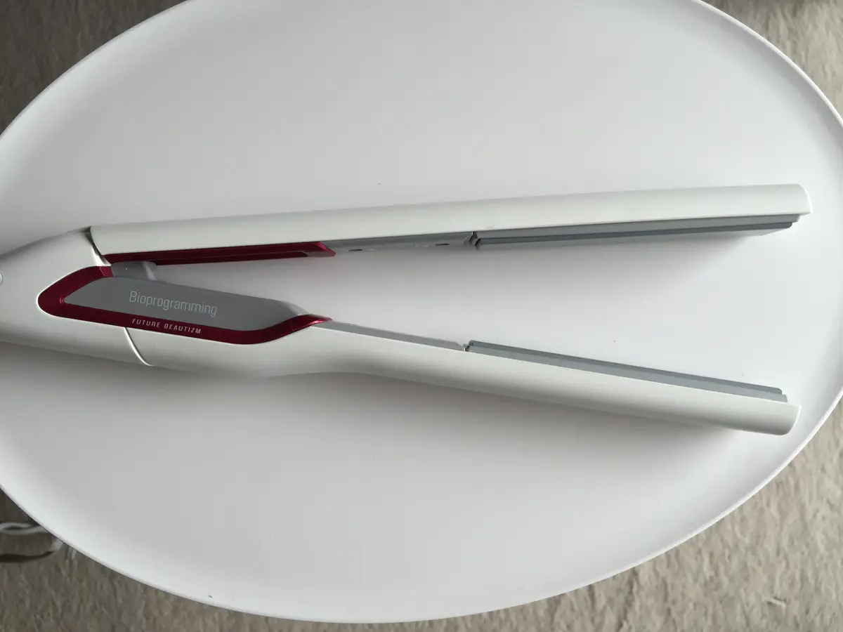 髪がさらさらつやつやになる噂のヘアアイロの画像_1