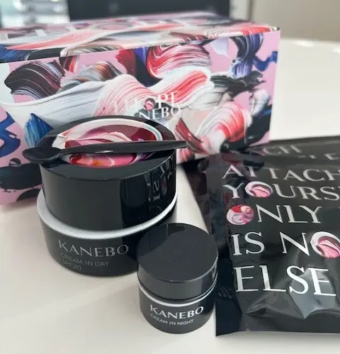 カネボウ クリーム イン デイ キット リミテッド エディション