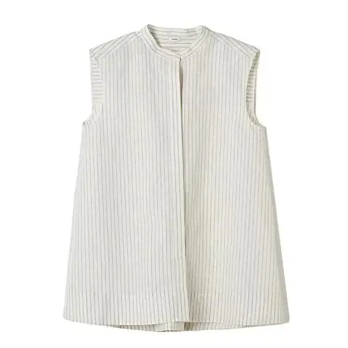 【50代 週末コーデ】夏の街に映える洗練の画像_2