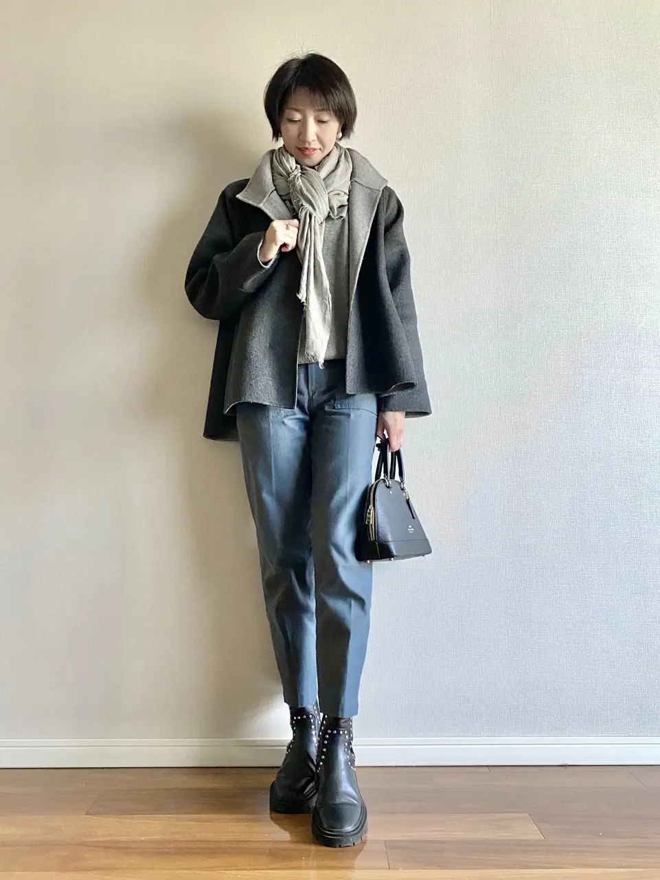 グレーワントーンコーデ①