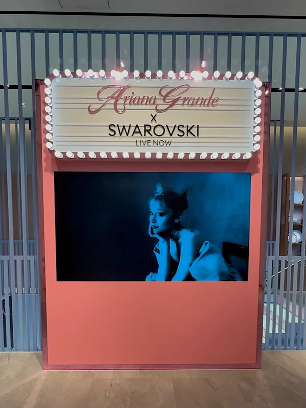 銀座『スワロフスキー』ハリウッドな世界の画像_3