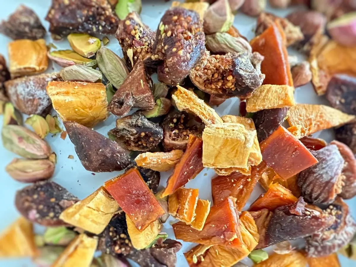 OurAge×Webエクラ　簡単手づくりマイグラノーラ作り方　材料を切る