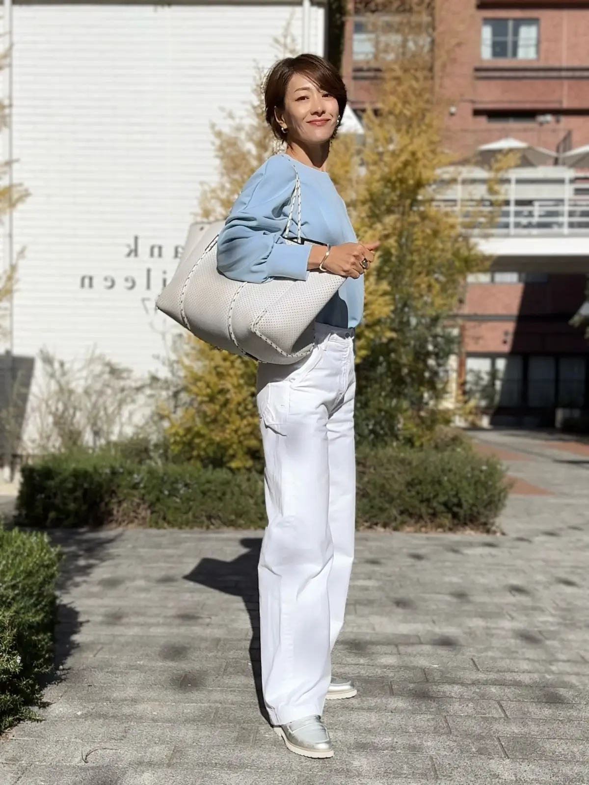 E by eclatのきれいめカットソーの画像_8