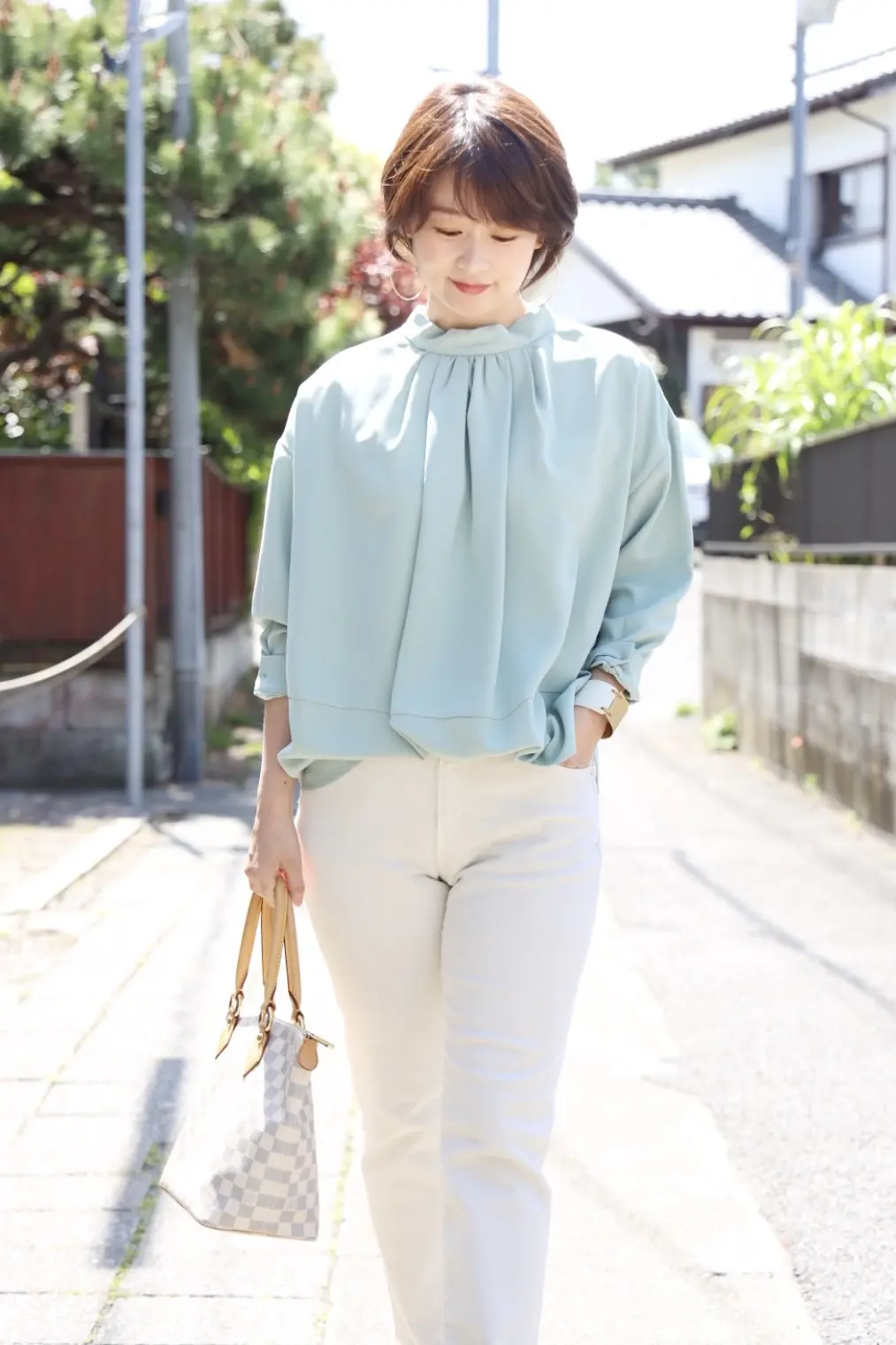 この春お気に入りのレッドカードの白デニムの画像_3