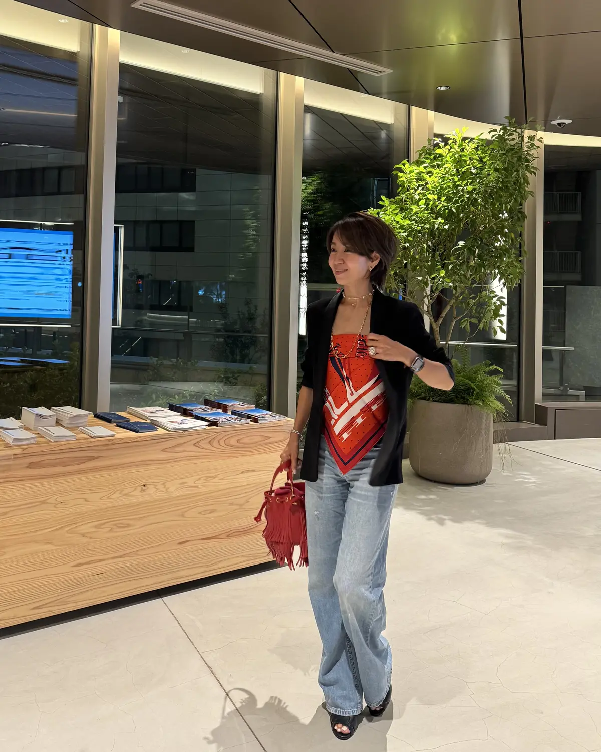 エルメスのスカーフで華やぐパーティーコーの画像_1