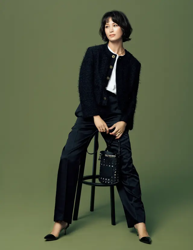 50代の秋スタイル「着映えジャケット」で上品な華やかさを