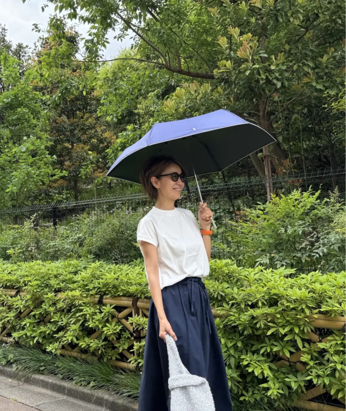 エクラ 華組 鈴木たま江さんの日傘コーデ