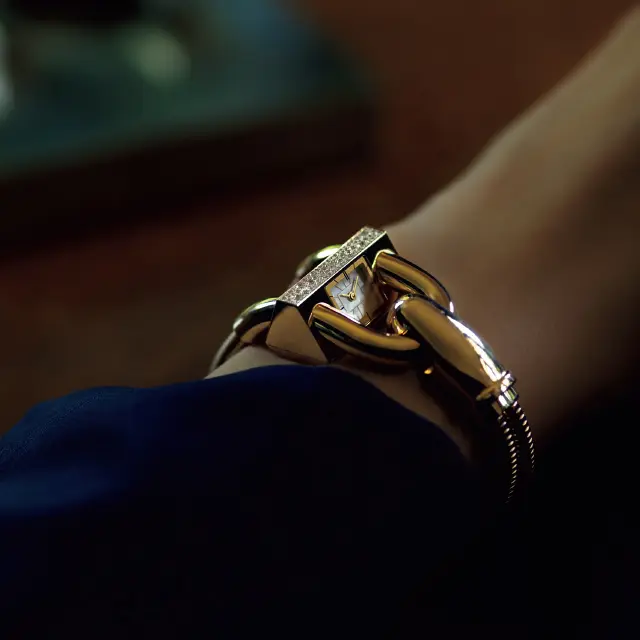 VAN CLEEF & ARPELSの時計「カデナ ウォッチ」