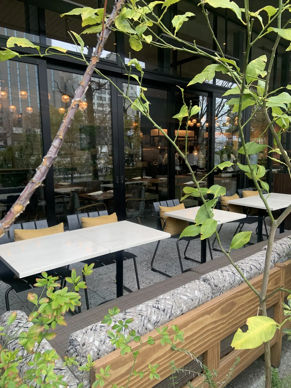 友人とたくさんおしゃべりできるレストランの画像_2