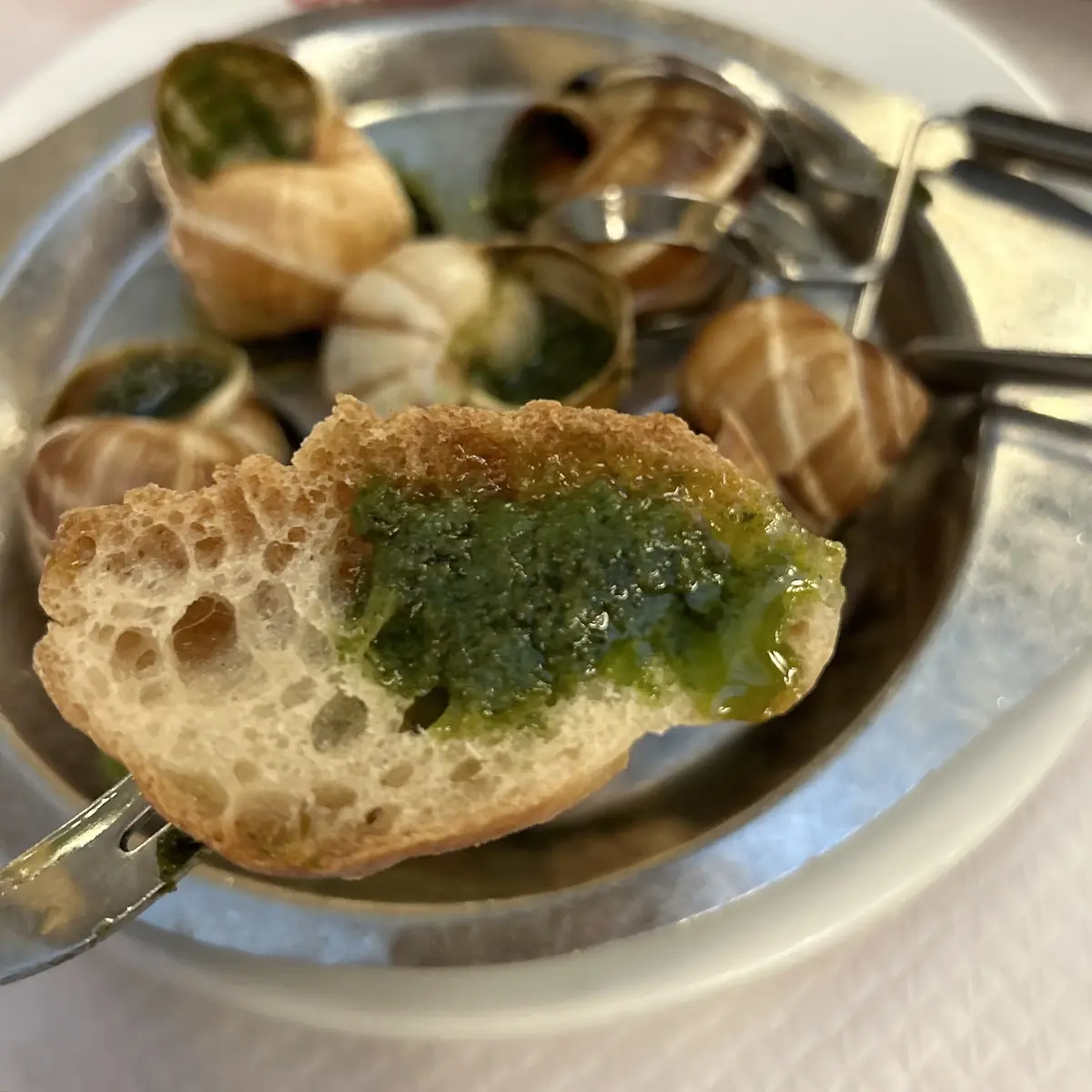 パリ　食べ物　エスカルゴ「Bouillon Chartier （ブイヨン・シャルティエ）メニュー