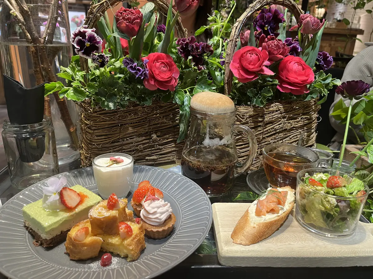 ピクニック気分でアフタヌーンティーの画像_14