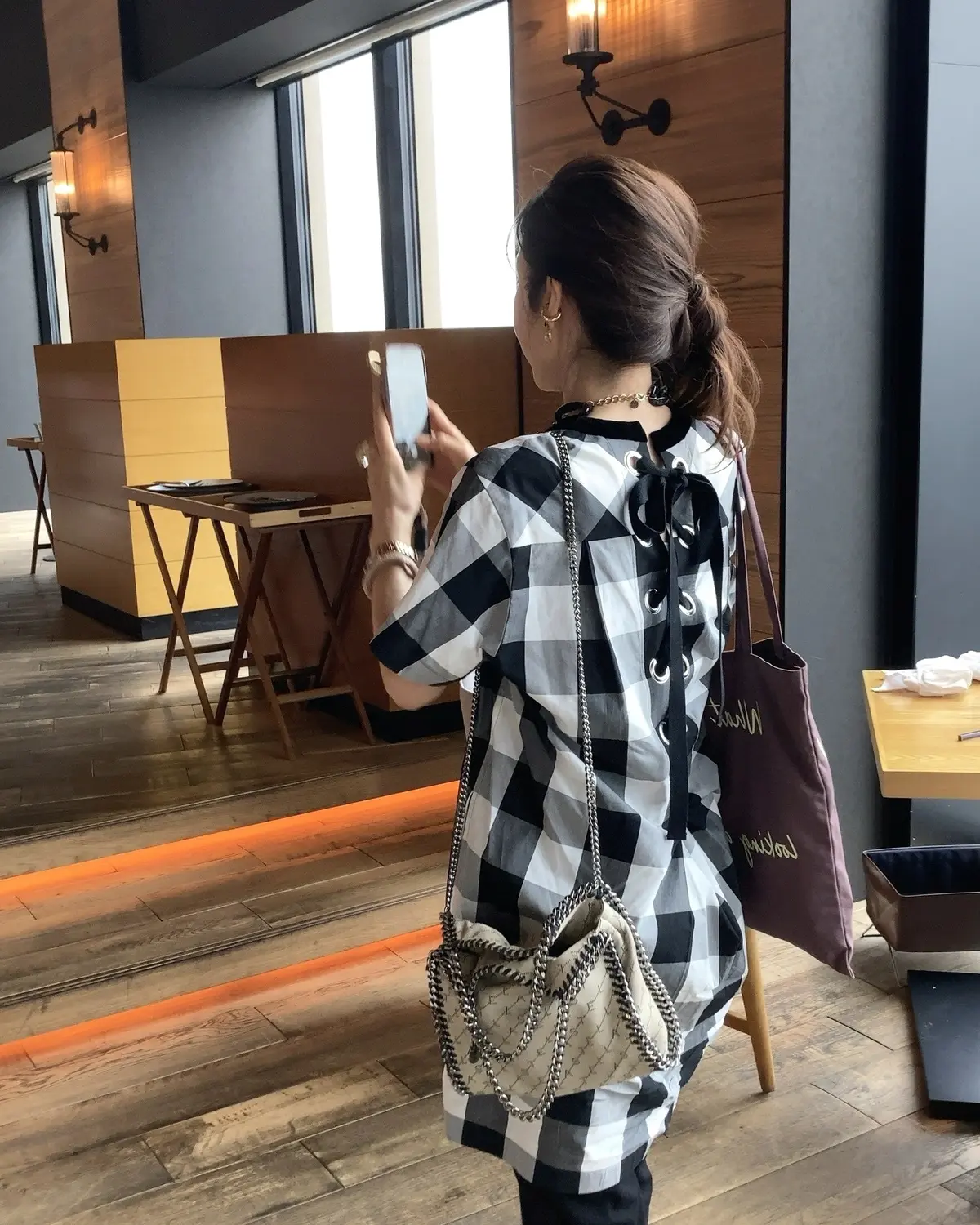 たまにはモードなワンピで！絶景ホテルでのの画像_18