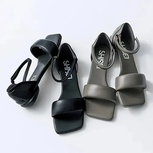 夏は何色のサンダルがおしゃれ？50代のセンスのいいサンダル9選