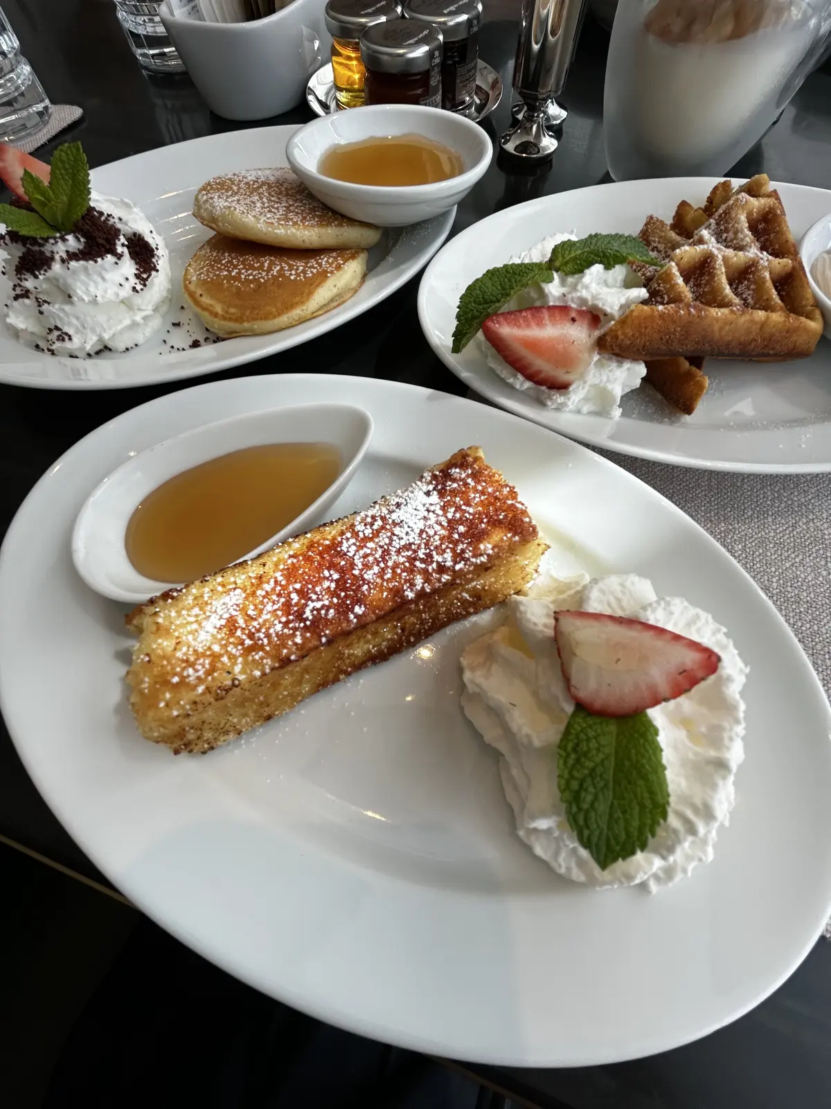 ウォルドーフアストリアの朝食　　Waldorf Astoria Bangkok