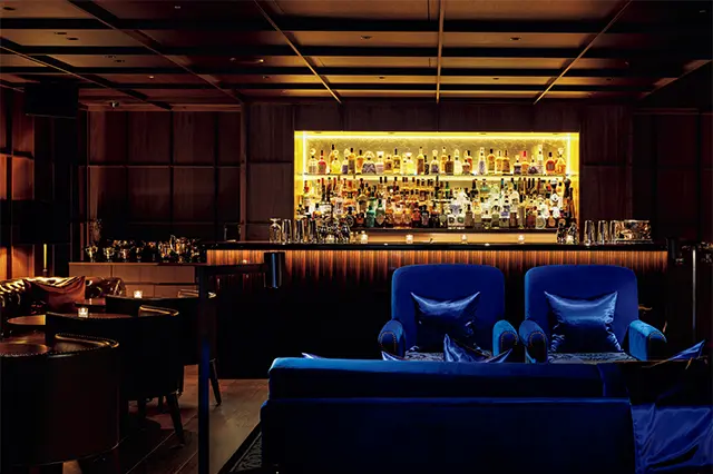 まるで銀座の真ん中の隠れ家。 『東京エディション銀座』の バーやレストランでくつろぐ 贅沢なひとときを