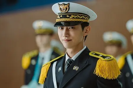 警察授業（原題）に出演しているジニョン