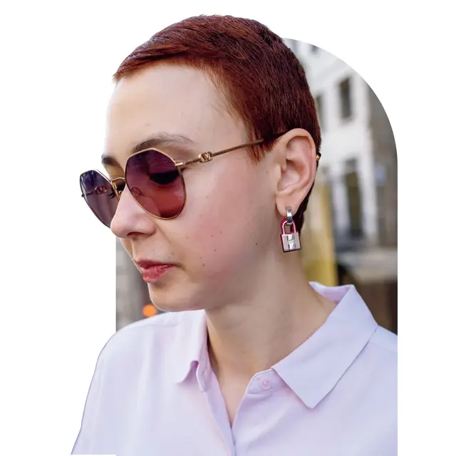 ジーナ（VIPカスタマーサービス・ミラノ）パッと目に飛び込む、印象的なエルメスのピアス