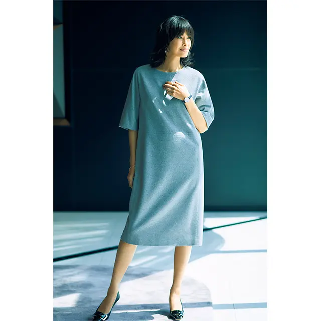 ワンピース￥230,000（ともにセミオーダー価格）／ミカコ ナカムラ 南青山サロン（ミカコ ナカムラ）