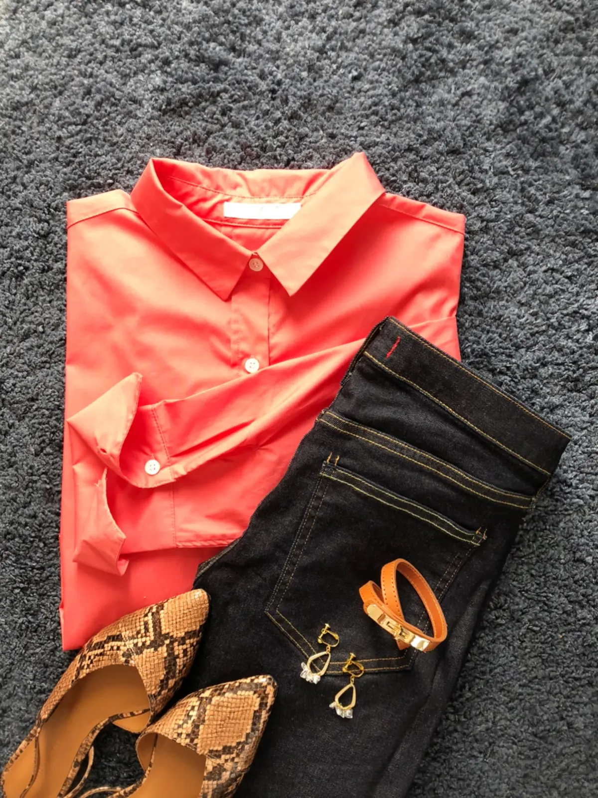 すっきり見えスタイル、REDCARDのデの画像_4