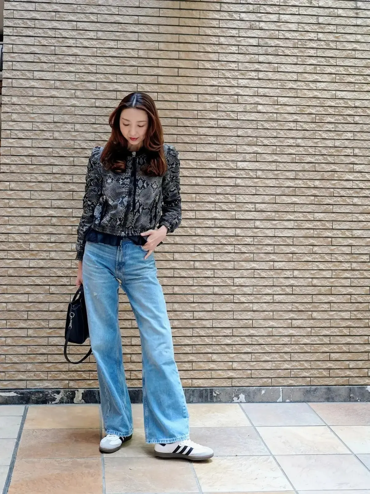 【おしゃれな50代の「ZARAコーデ」】デニムからジャケットまで！春から初夏にかけて着たいアイテムが豊富