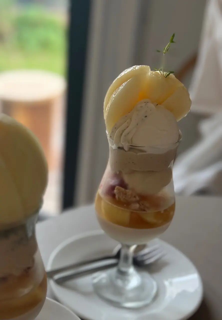 心ときめく桃パフェ♡コーデはピンク小物をの画像_17