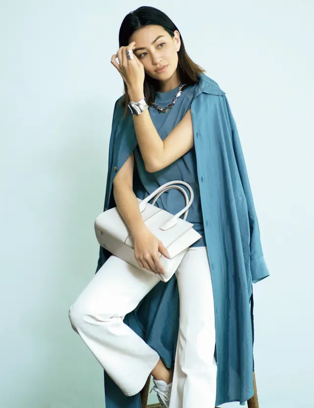 ブルーグレー×ホアキン・ベラオのシルバー