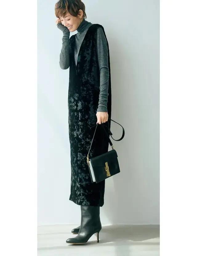 【50代のおしゃれ基本ルール】ノースワンピ×薄手タートルニットでリュクスなムードに