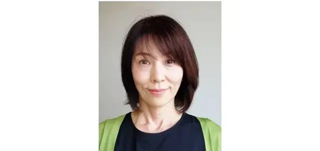 【50代髪型・ヘアスタイル】重さと丸みをキープした“こなれショート”