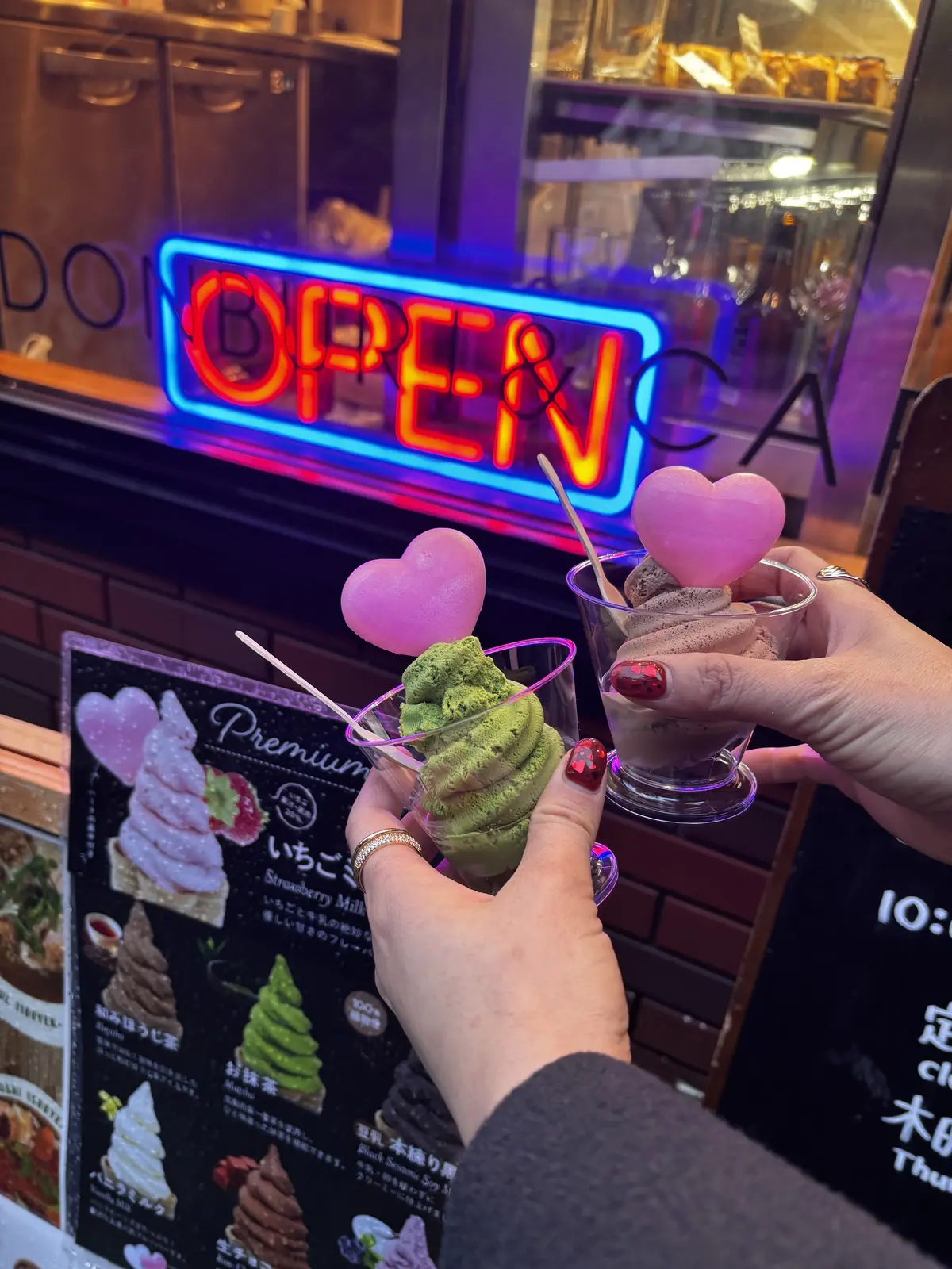 可愛いカフェを見つけて、またまたジェラートを買っちゃいました?