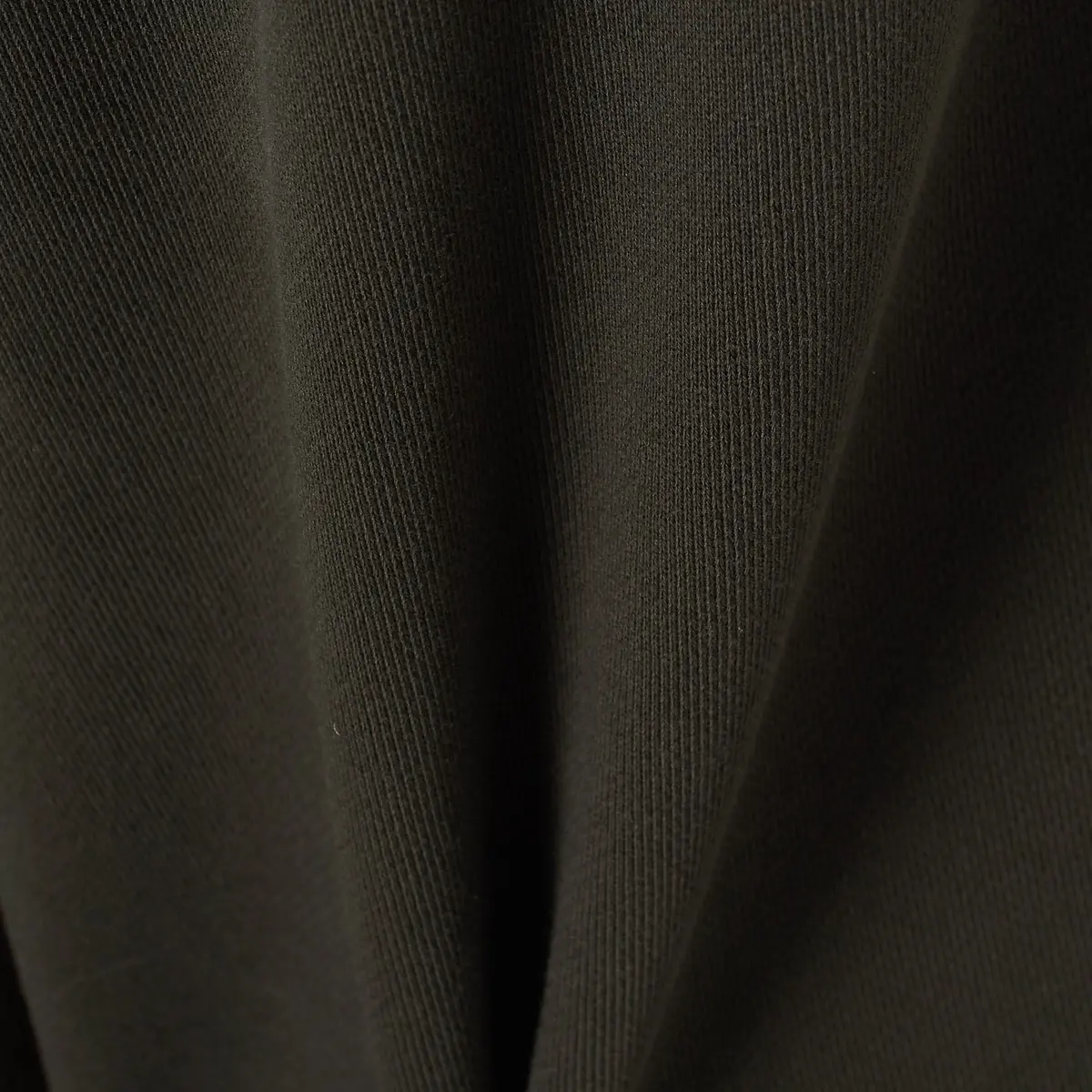 こなれたムードを加えるのに欠かせない「uの画像_4