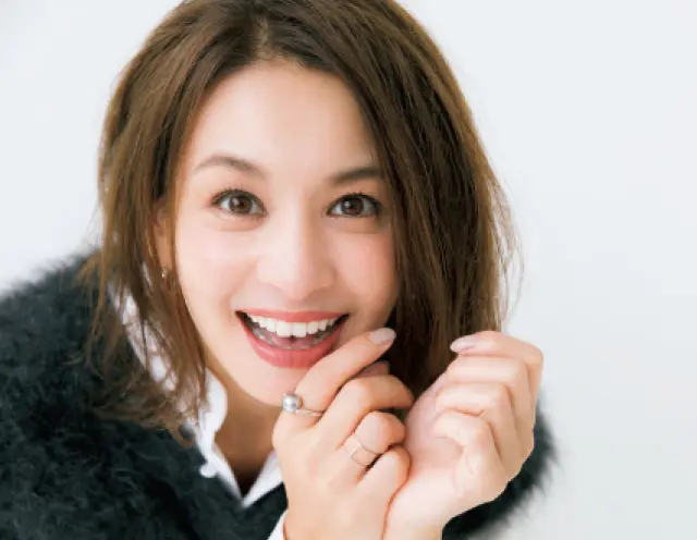 笑った顔の稲沢朋子