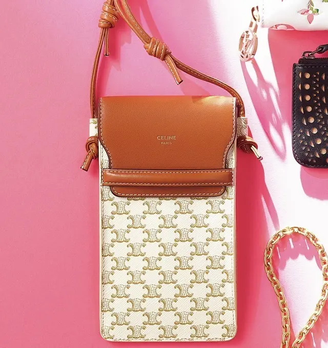  CELINE（セリーヌ）