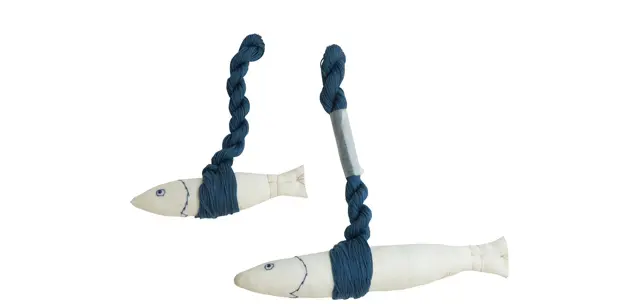 古来のお守りをアートに。チェ・ヒジュ氏の作品。W100,000〜