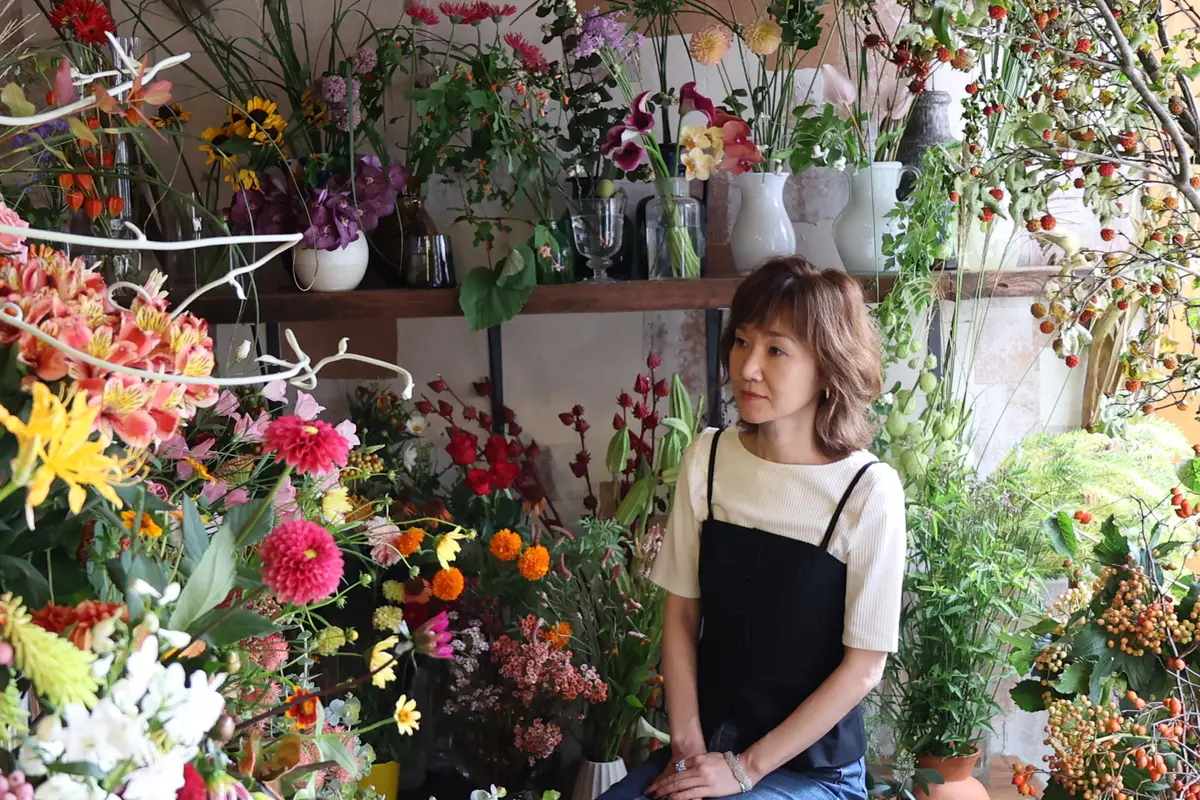 久々の花活♪秋色のお花の中で〝花屋で写真の画像_6