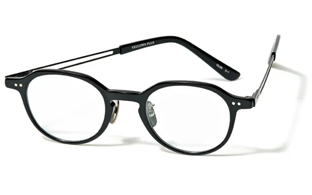メガネ「オルガ」￥37,400／コンティニュエ（イエローズプラス）