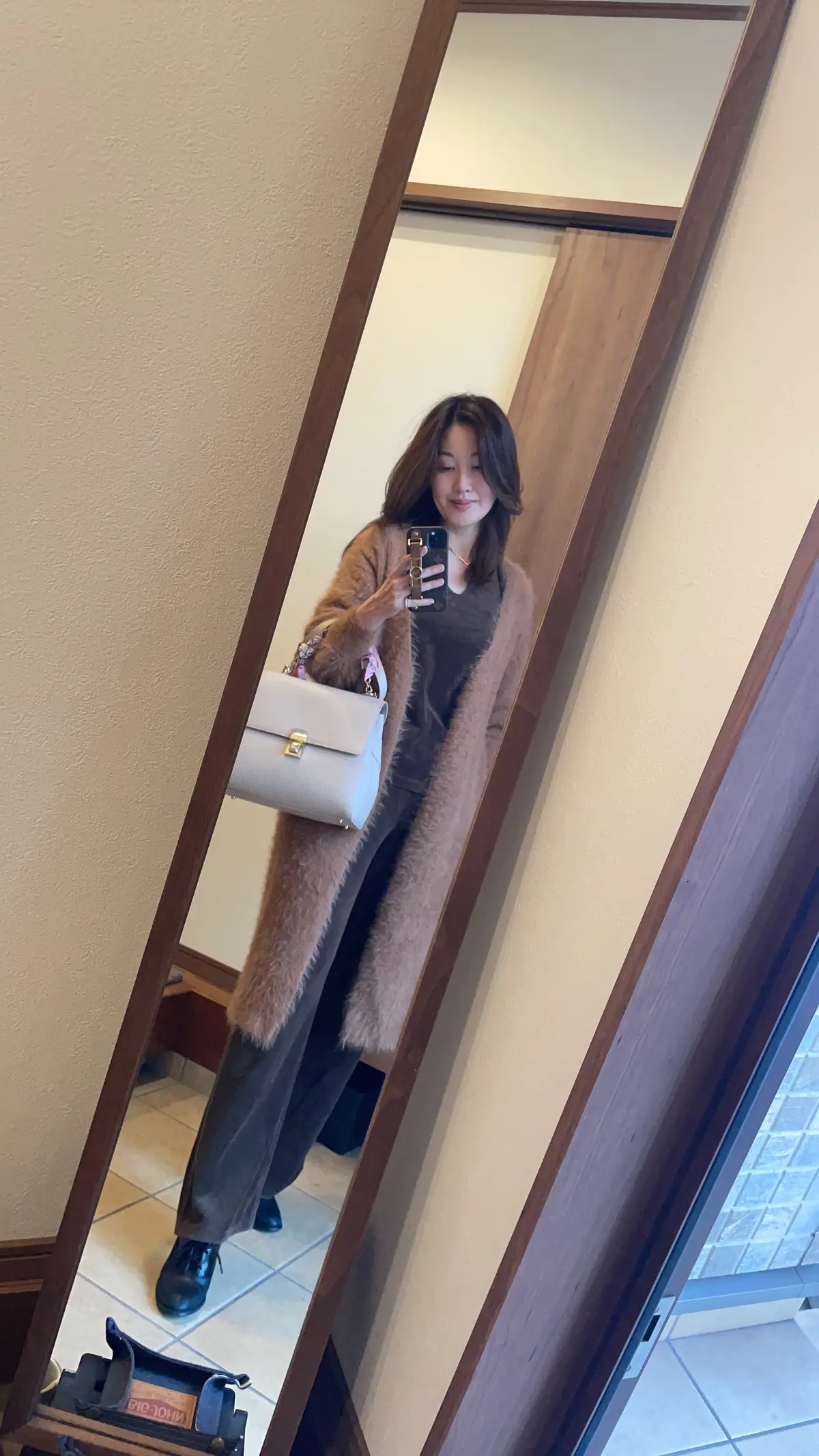 冬のアラフィフ リアル通勤コーデ　気づけの画像_2