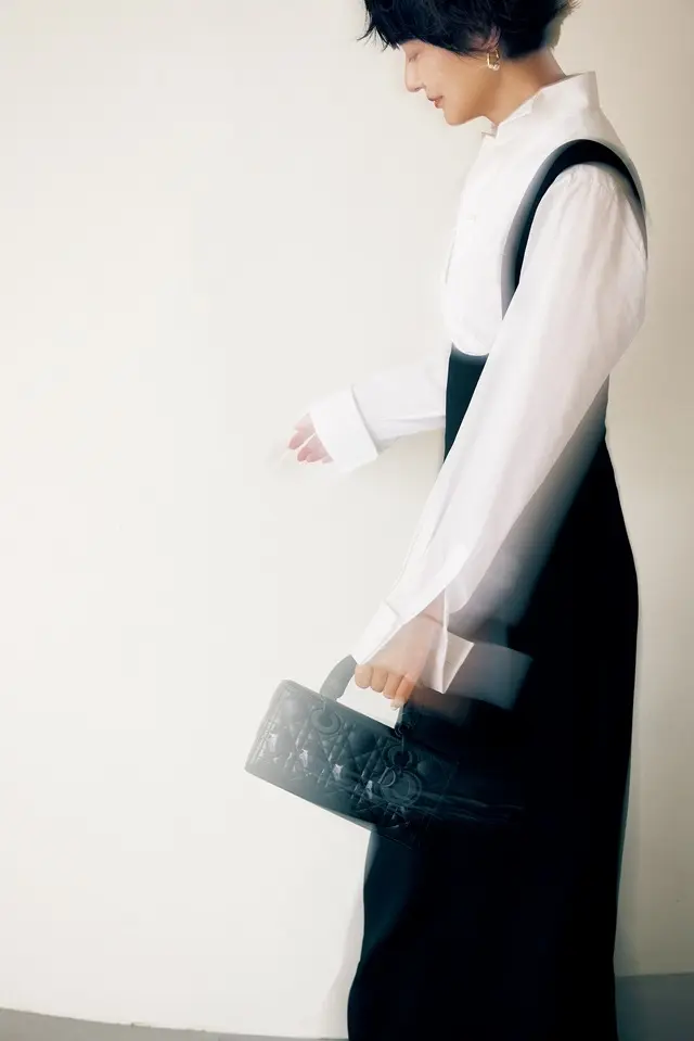 DIORのスカート　横