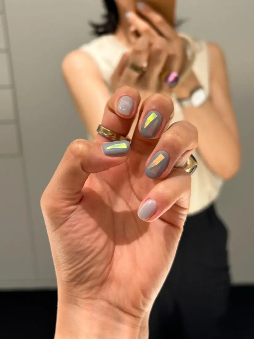 夏に合わせる大人のこっくりカラーネイルの画像_5