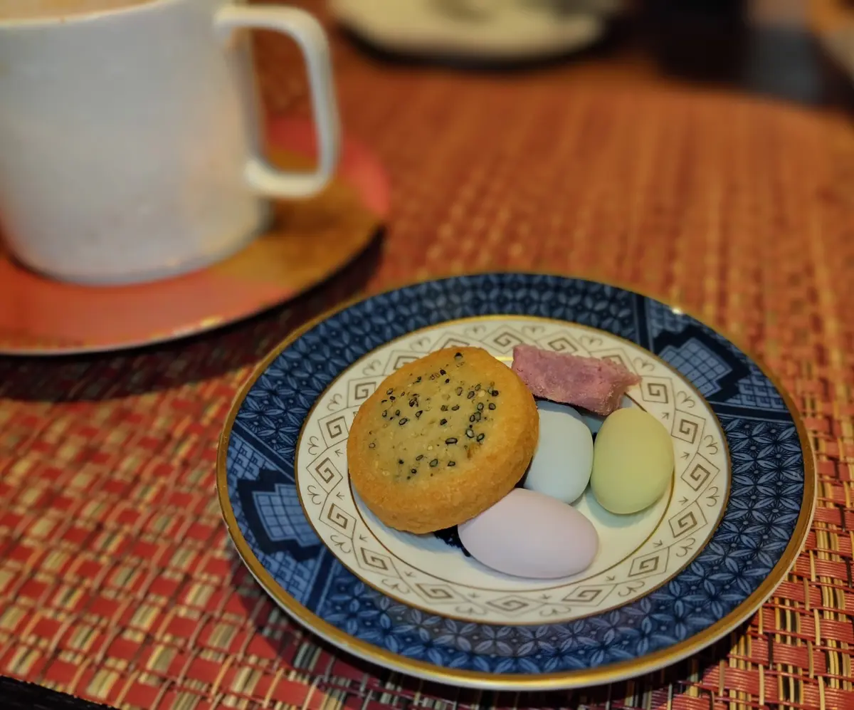 THE HOTEL SANRAKU KANAZAWA（ザ ホテル山楽 金沢）ティータイム　