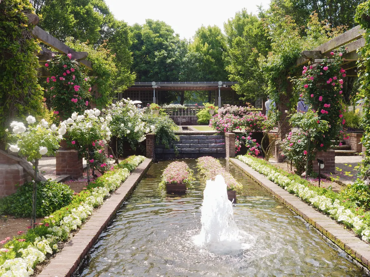 ぎふワールド・ローズガーデン「フレンドシップガーデン」