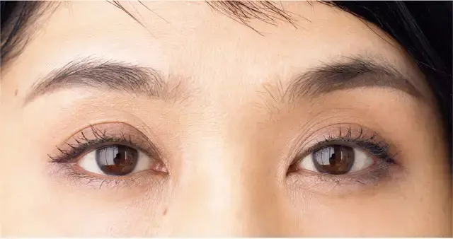 強調すべきは縦より“横”！ 目じりラインを7㎜長く