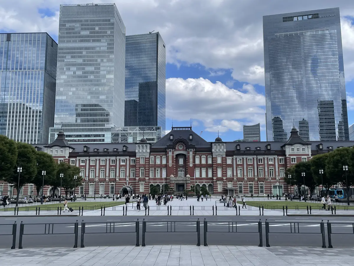 淡色コーデで新丸ビルランチへの画像_6