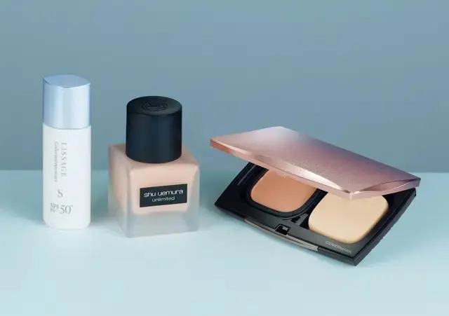 ファンデーションは肌悩みに合わせカバー力をチョイス