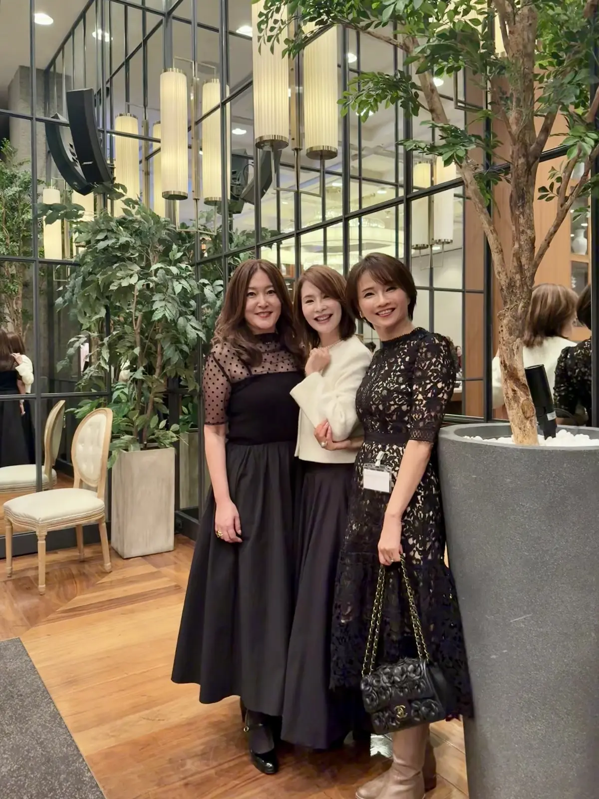 東京　表参道　MaxMara　POPUP エクラ　パーティ　ソワレ・ドゥ・エクラ  ザストリングス表参道　Jマダム　ブラックコーデ　パーティスタイル　50代　50代コーデ　50代パーティコーデ