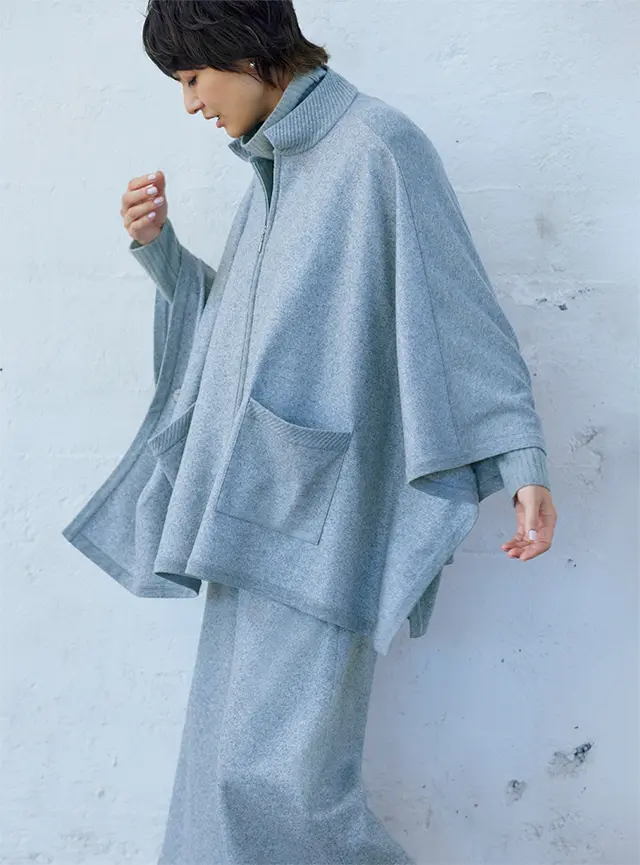 【Gray】オールグレーの着こなしはデザイン性のあるセットアップでシルエットと動きを楽しんで