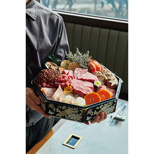 始めに食材の説明から。