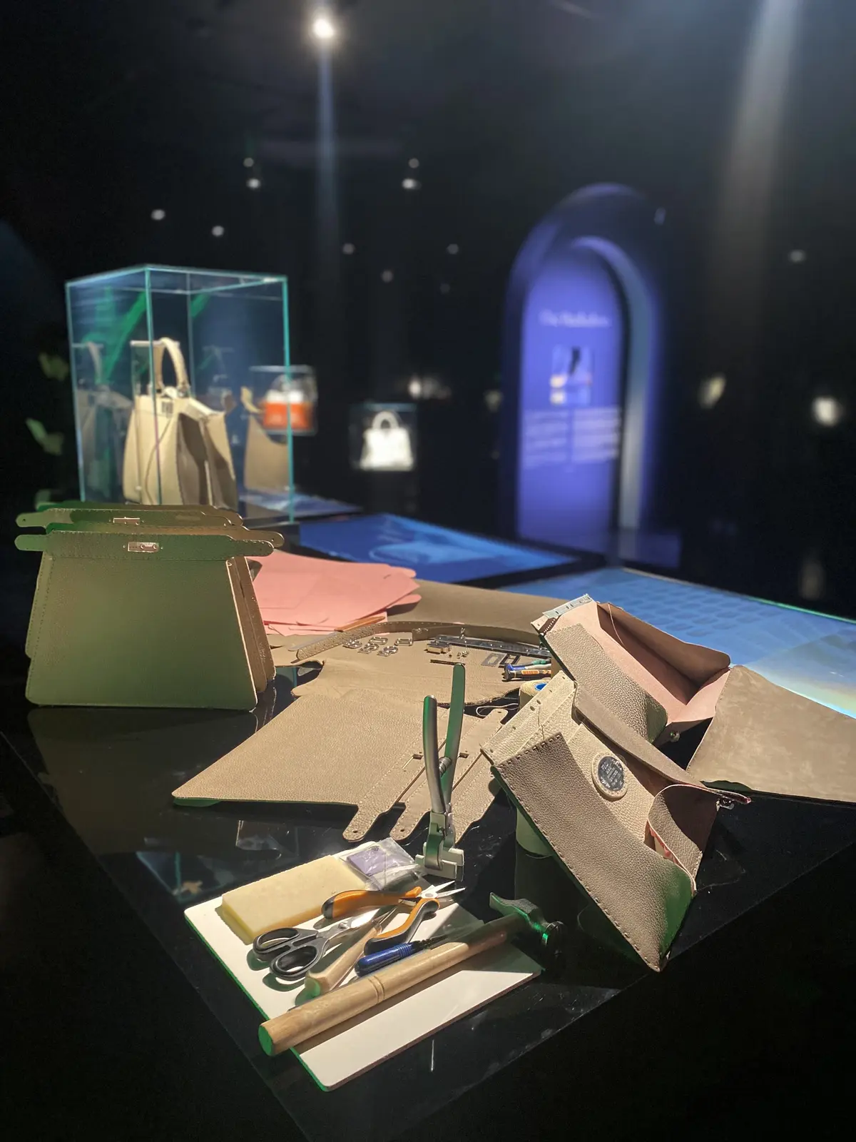 FENDIエキシビション ピーカーブ製作