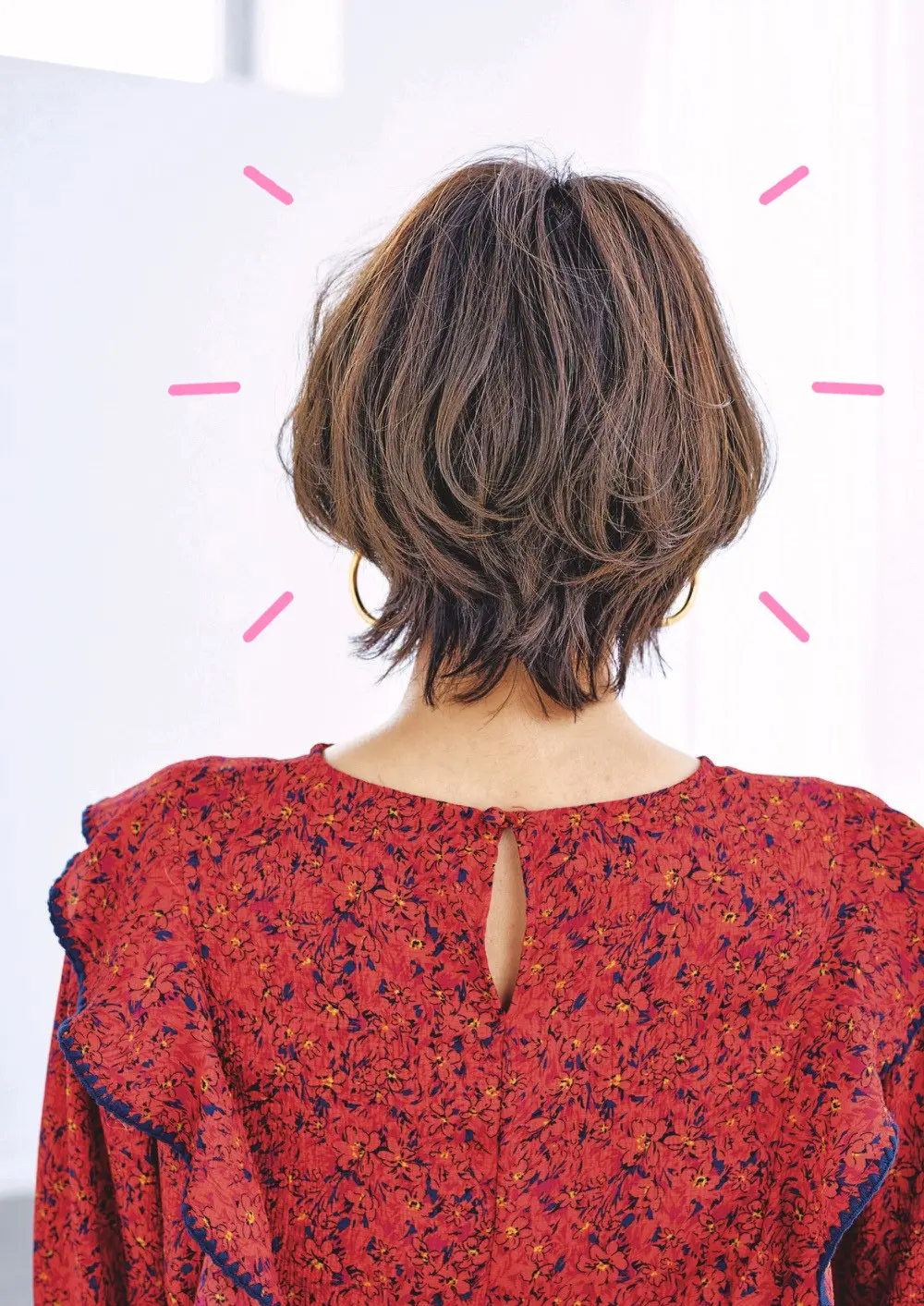 OurAge×Webエクラ 後ろから見たショートヘア　ヘアスタイル