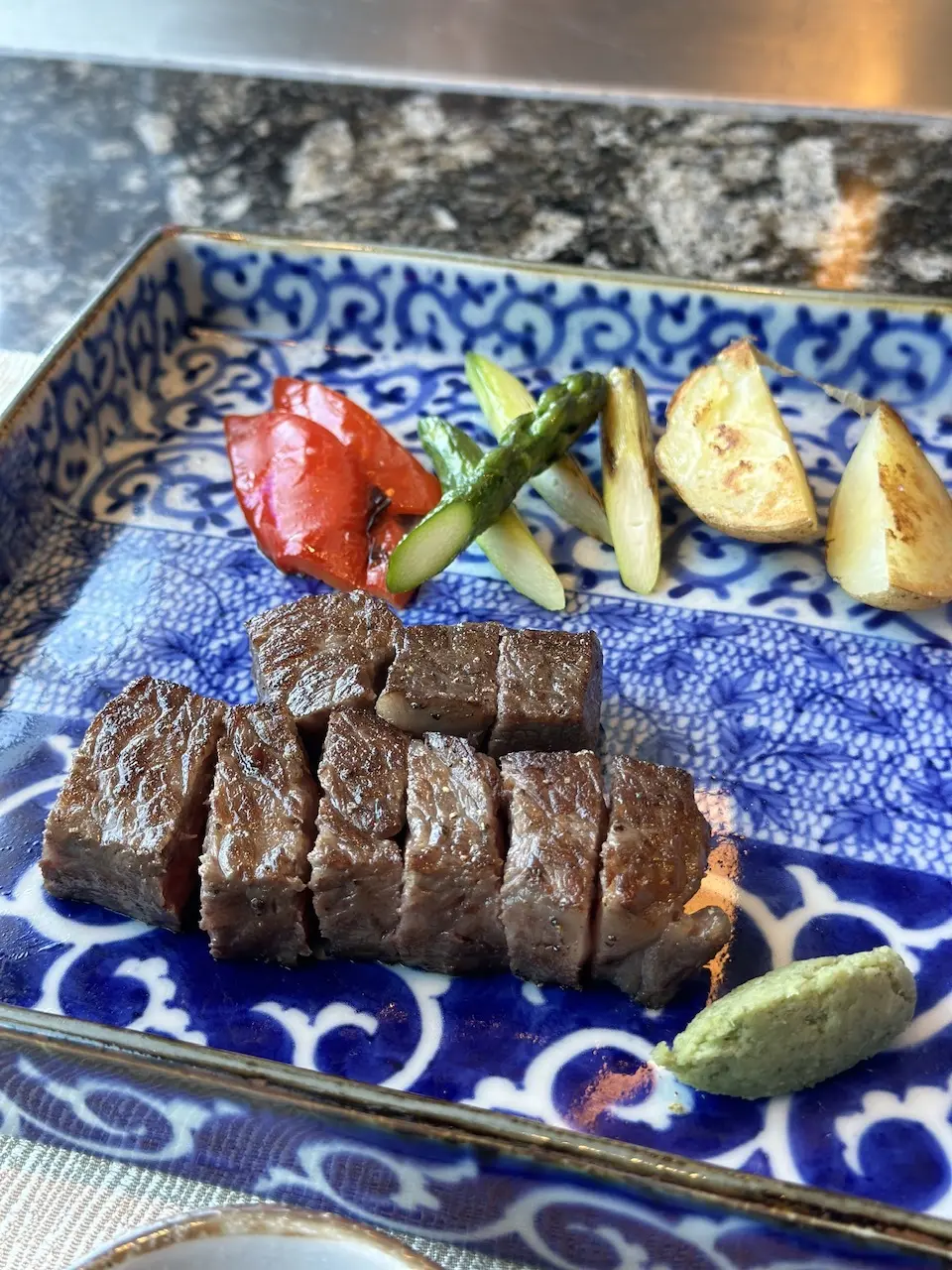 心躍るピンクのスカートでホテルランチへ@の画像_15